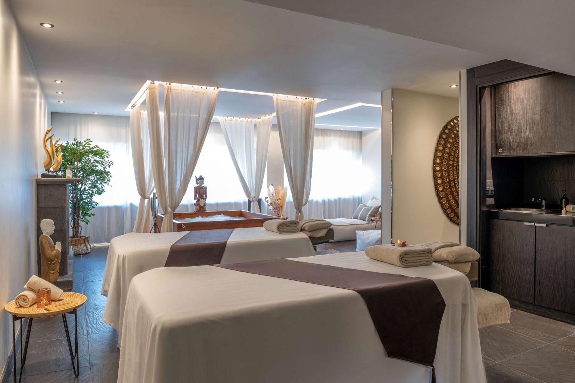 Hotel Hilton Les Bains 4*